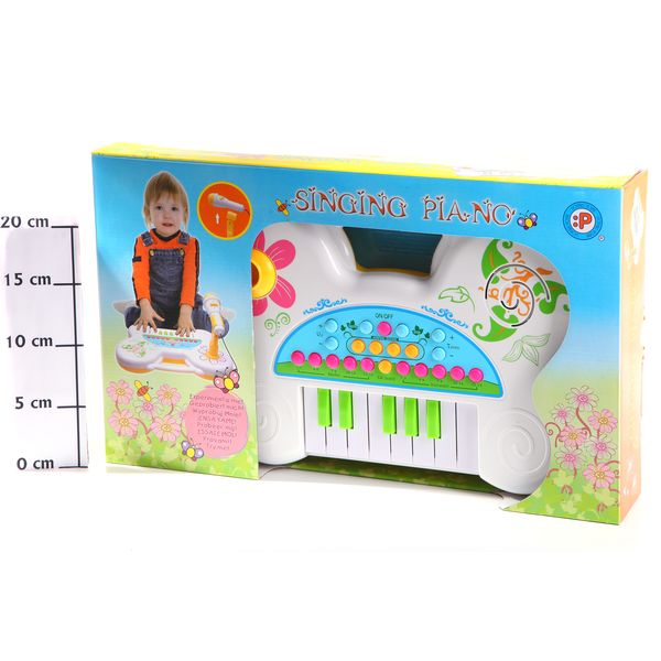 Игрушечные музыкальные инструменты